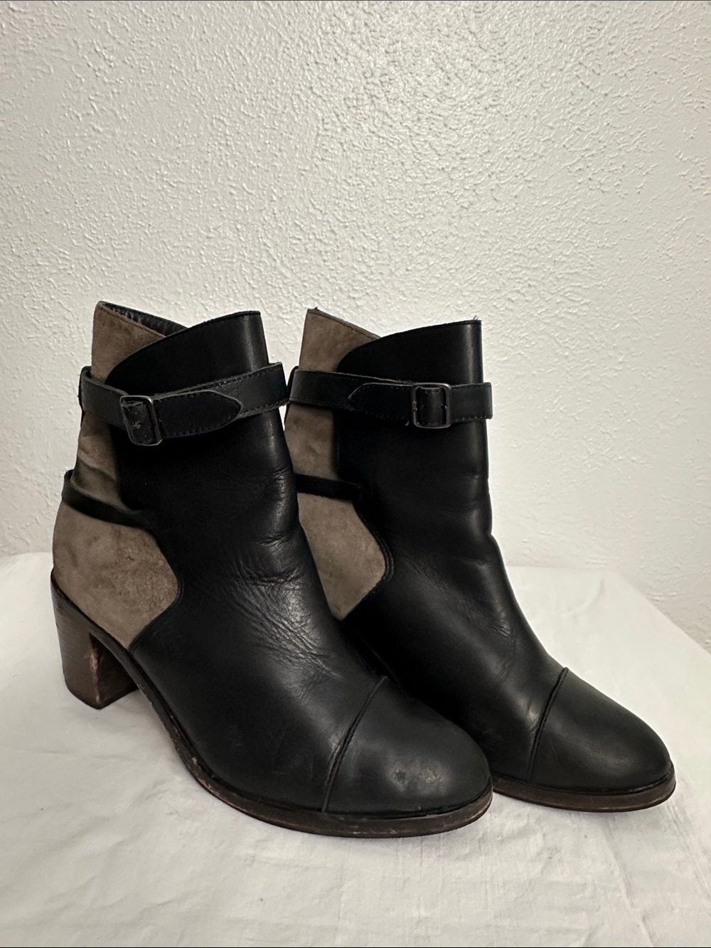 Wolverine 1000 Mile Leather Suede Heeled Ankle Boot